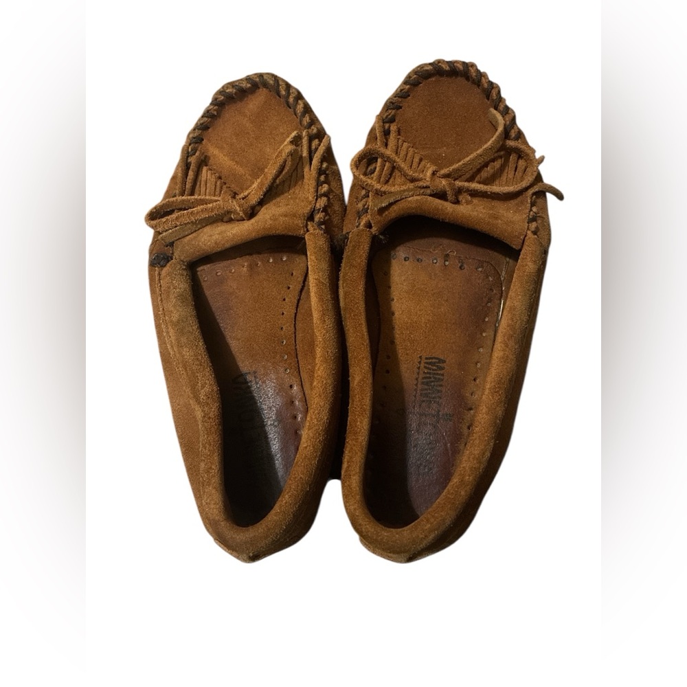 Minnetonka Moccasins 402 Kilty Hardsole Size 5.5